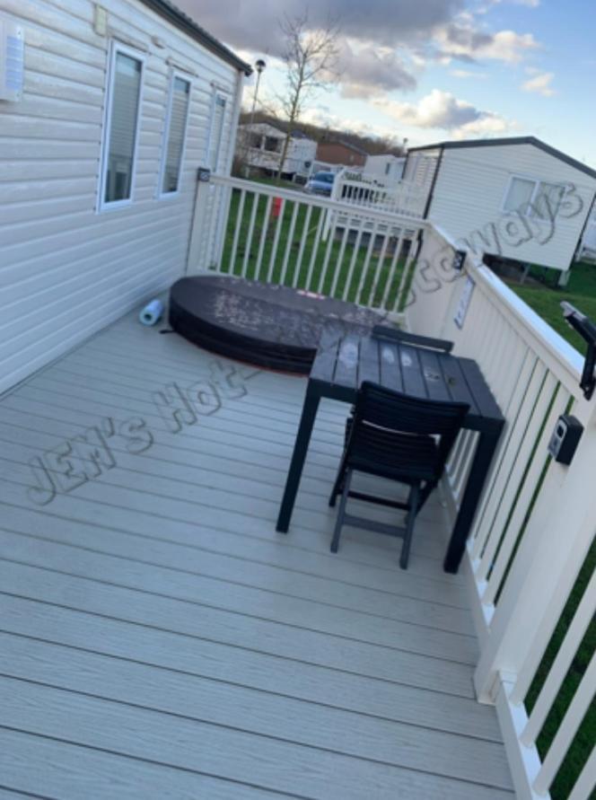 Jems Hot-Tub Getaways 8 Berth At Tattershall Lakes Exterior foto